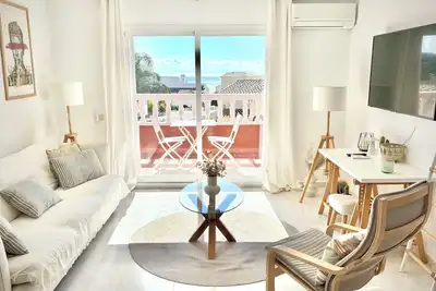 Image de Appartement Élégant proche de la mer avec piscine lagon de 60 mètres et Solarium