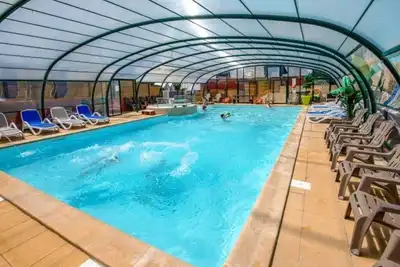 Image de Camping 4 étoiles - Piscine  - ccbegc0