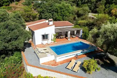 Image de Maison de campagne 'Casa Mañana' avec vue sur la montagne, piscine privée et climatisation