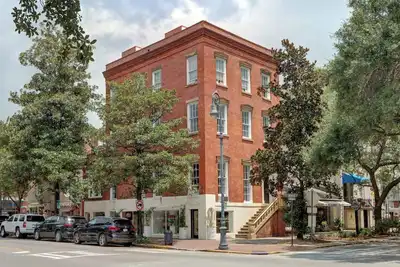 Image de Liberty Heights, Near Chippewa, Steeple Views!