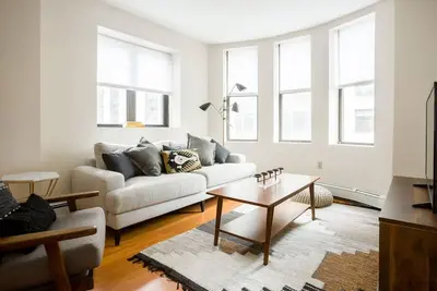 Image de Newly renovated! Laundry in Building - Keyless entry - Perfect for Business or Medical Tourism