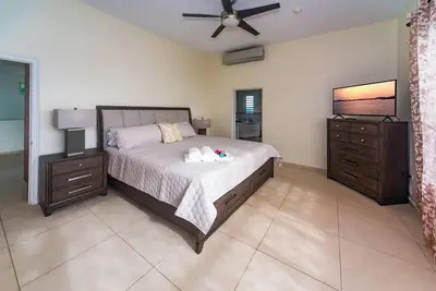 Image de Villa Little Bay Oceanview Bliss 3bdrms/3. 5 bath with private pool, Philipsburg.