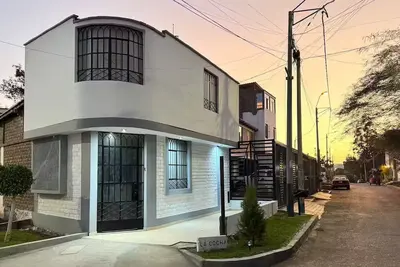 Image de Keyless Duplex 1br - Tv 65\" - Laundry - Kitchen