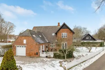 Image de \"Edla\" - 5km from the sea by Interhome