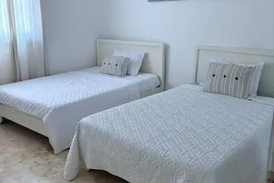 Image de Luxury villa with Jacuzzi and Bbq 150 meters from the beach