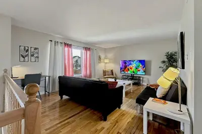 Image de Cozy 3-Br Getaway • Hospital • Nbcc • Wfh Ready