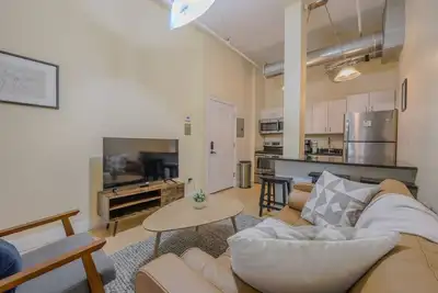 Temp504-4/2 · 4bed 2bath Apartment in Downtown