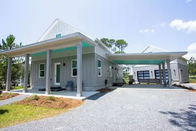 Image de Firefly South: 3, 800 sqft - Sleeps 16! 2-min walk to pool and beach!
