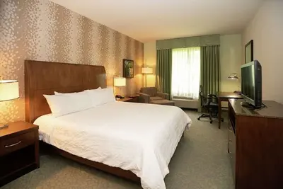 4 Units | Pool & Dining | Near Covington Business District