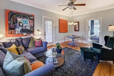 Image de Entire 4-Unit in Dilworth | 8 Beds | near Uptown