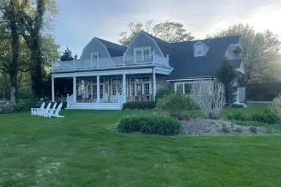 Image de Historic Narragansett Stay with Ocean Access