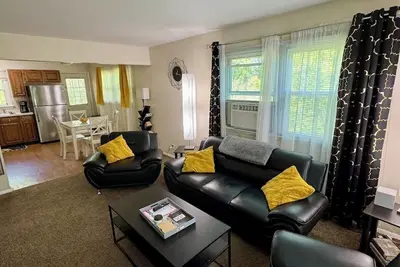 Image de The Creekside Oasis Duplex - Central Avon