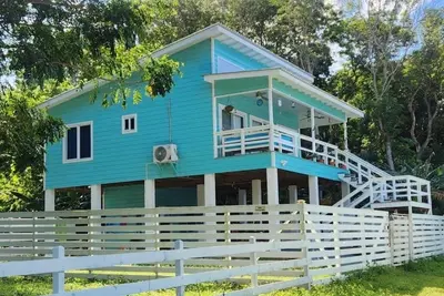 Image de Place to stay in Utila, fully furnished house ready for you.