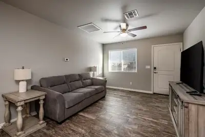 Image de Sleek & Stylish New Duplex | Comfort Meets Convenience