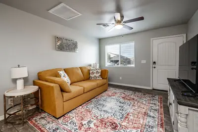 Image de Modern Luxury Retreat | Brand-New Build | Pet-Friendly