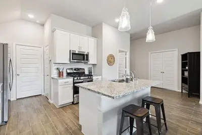 Image de Cozy New 4-bedroom home in Princeton