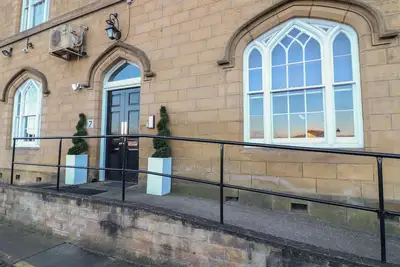 Warwickshire Suite, pet friendly in Sheffield