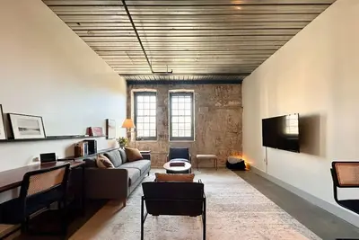 Image de Cozy Luxury Apartment with Parking, Gym, and Rooftop