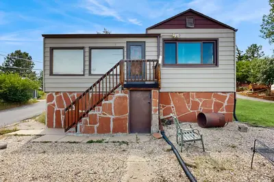 Image de Cozy cottage with grill near river and downtown