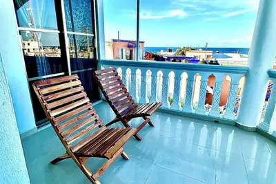 Image de Rooms with private bathroom and Ocean views? Yeah! I found it