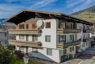 Image de Appartement spacieux avec jardin