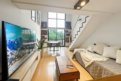 Image de Grand loft au bord de la rivière Barrio Chino