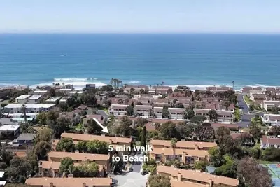 Image de Leucadia/Encinitas 5-min walk to beach 2car garage - Walk to shops/dining/market