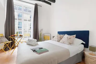 Image de Studio cosy dans le Marais, à deux pas de la Place des Vosges