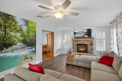 Image de Family Alpine Retreat | Hot Tub • Sauna