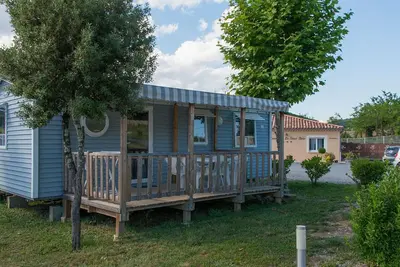 Image de Mobil-home 30m² avec Terrasse - 3 Chambres - Saint-Maurice-d'Ibie