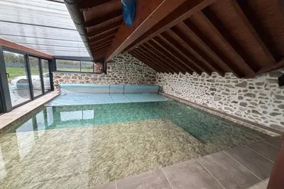 Image de Gîte au calme avec piscine couverte, Wi-Fi et animaux acceptés