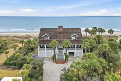 Image de It’ll Dieu is an oceanfront retreat in DeBordieu Colony