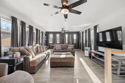 Image de Spacious Quiet Classic Murray Home