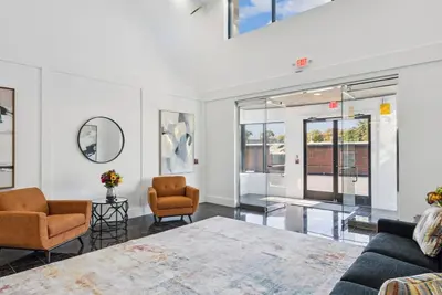 Image de Modern 2br Near Emory & Cdc-306