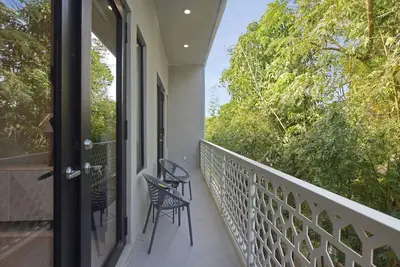 Image de Modern 2br  Steps to Beach Gated Community w/Gym