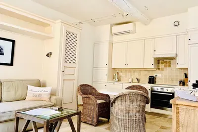 Image de Charmante Wohnung im historischen Zentrum by Interhome