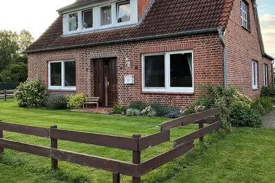 Image de Family vacation in the country -Large vacation home with garden - Stade