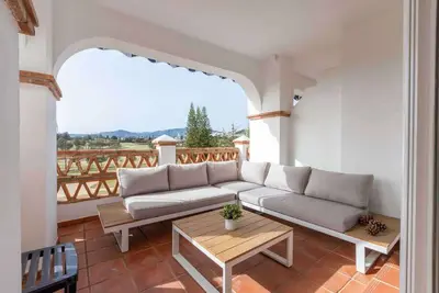 Image de Golfer's dream apartment by Costarentals - Ref 81