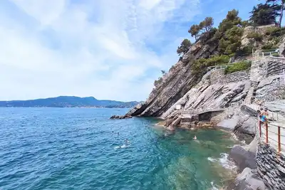 Image de Joli appartement pour 4 personnes avec Tv et balcon
