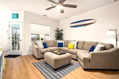 Image de Villas at Bay Crossing • King Bed • Pool • Private Balcony • Beach Gear • Linens