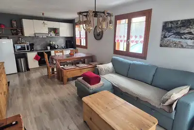 Image de Appartement Rdc dans petite résidence au cœur du village de Guillestre