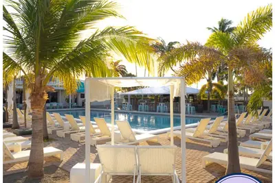 Image de Marina View Getaway – Pool, Tiki Bar and Boats