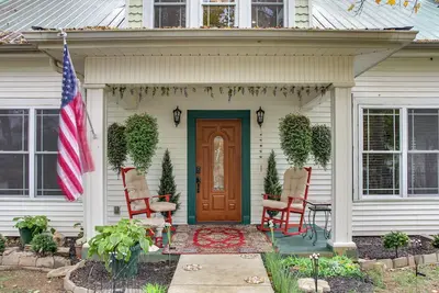 Image de 125 yr old, home located across from Uts campus in D/T historical Pulaski.