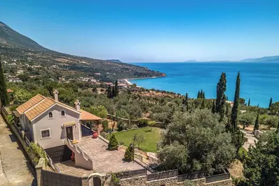 Image de Villa Harmony with jacuzzi. In Lourdata, Kefalonia.