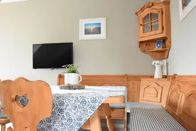 Image de Gemütliche Ferienwohnung Seeblick by Interhome