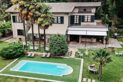 Image de in Sirtori mit Privatem Pool by Interhome