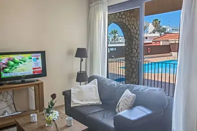 Geräumige Wohnung mit Gemeinschaftspool by Interhome