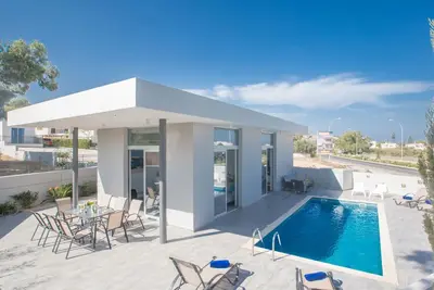 Image de Protaras - schönes Ferienhaus für 10 Personen by Interhome