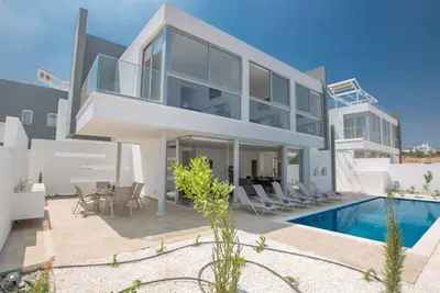 Image de Neue 3-Schlafzimmer-Villa mit Pool in Protaras by Interhome