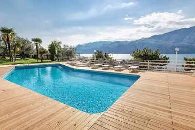 Image de Studio mit Seeblick, Bbq und Gemeinschaftspool by Interhome